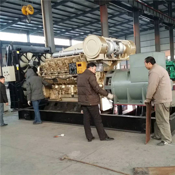 陜西客戶定購的1200KW柴油發(fā)電機(jī)組，現(xiàn)以調(diào)試好，準(zhǔn)備發(fā)貨